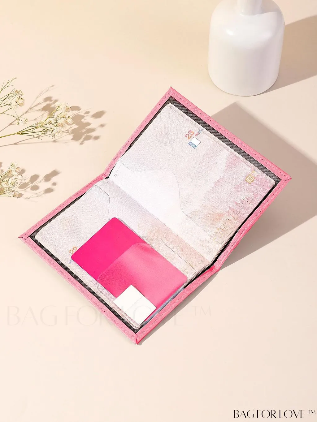 BagForLove - Travel-Ready Marble Pattern Passport Holder