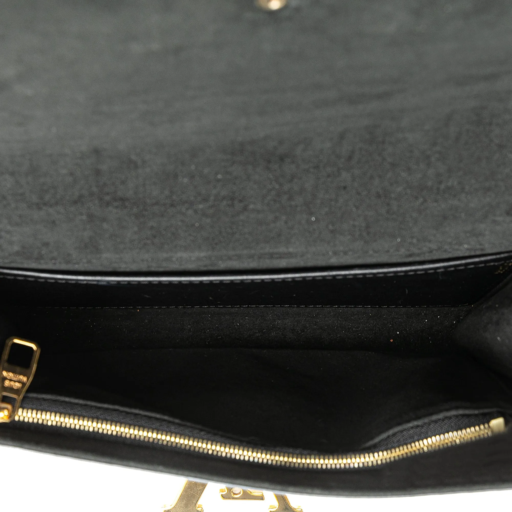 Black Louis Vuitton Airy V Chain Louise Clutch GM Shoulder Bag