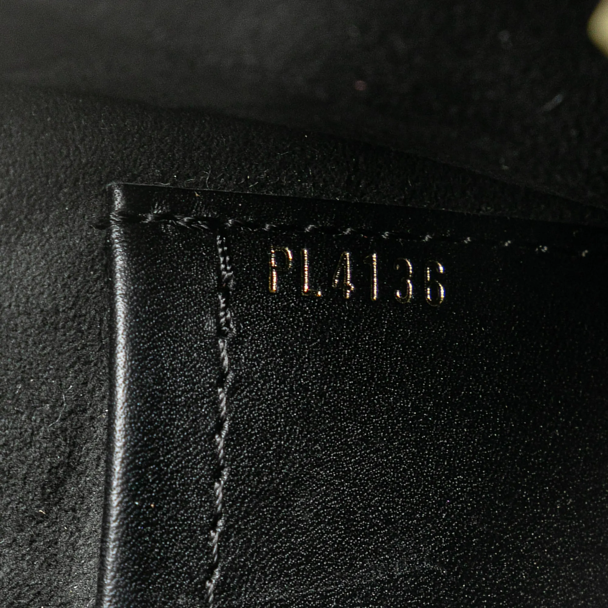 Black Louis Vuitton Airy V Chain Louise Clutch GM Shoulder Bag