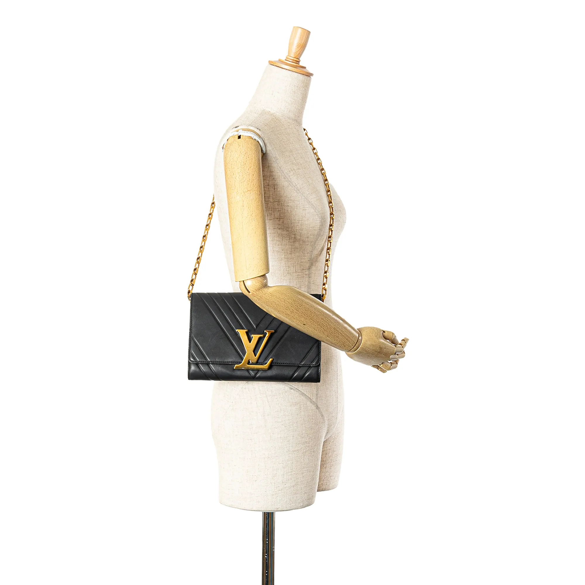 Black Louis Vuitton Airy V Chain Louise Clutch GM Shoulder Bag