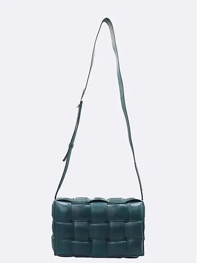Bottega Veneta 591970 Lambskin padded cassette silver shoulder and cross bag