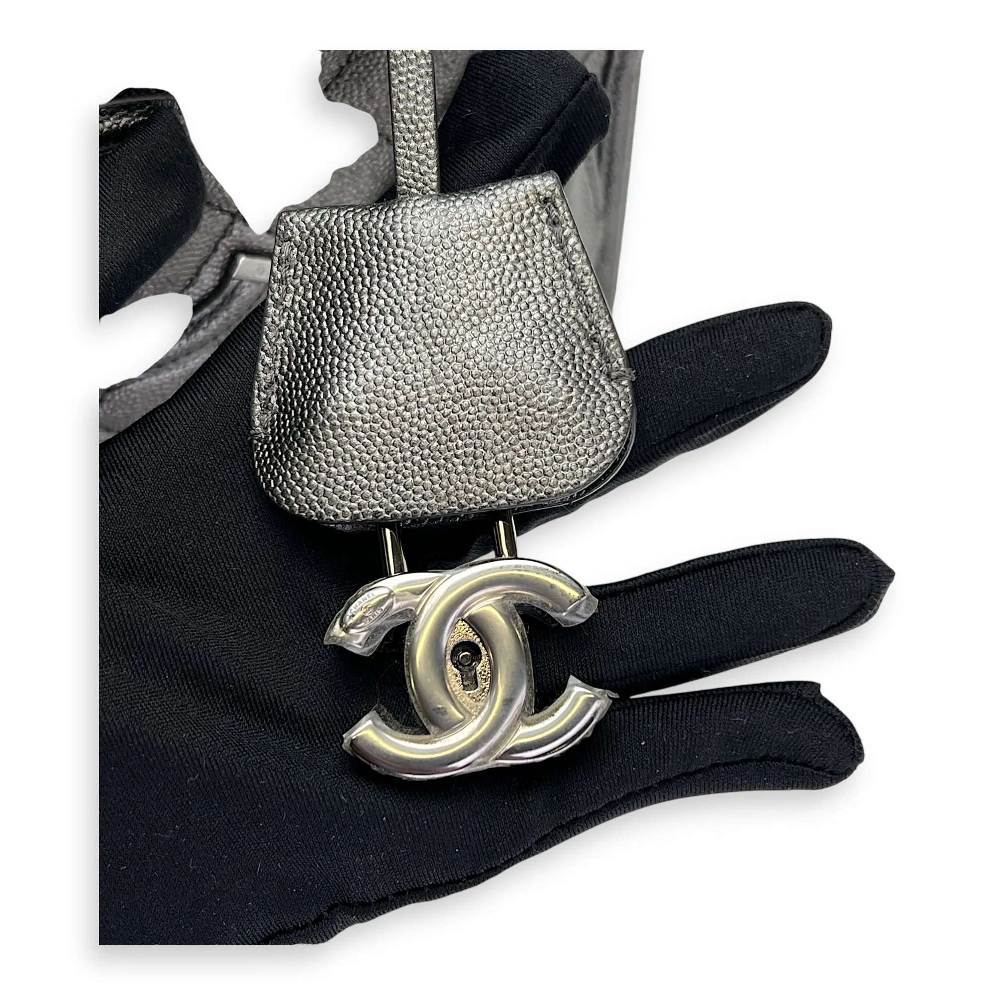 CC Filigree Large Silver Top Handle Bag in Caviar Leather, Silver hardware