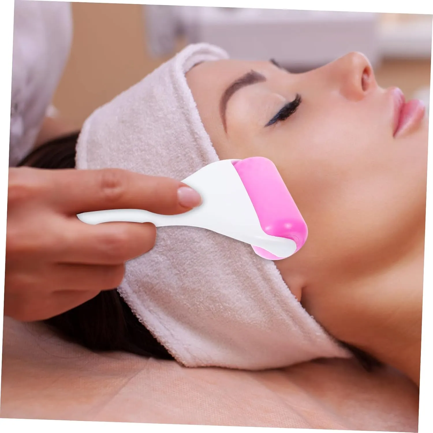 CLISPEED Facial Massage Roller for Face Ice Face Roller Skin Care Tool Portable -Wrinkle Massage Tool for Eye -Resistant Material Easy to Handle and Carry Refreshes Skin and Reduces