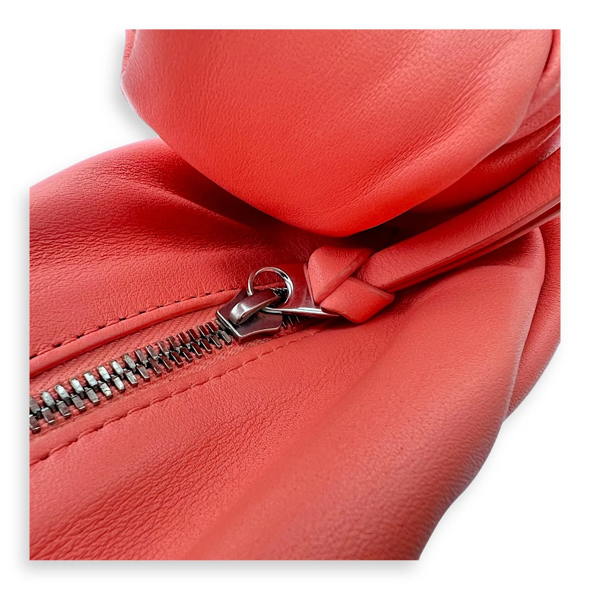 Double Knot Pink Shoulder Bag in Lambskin, Silver hardware