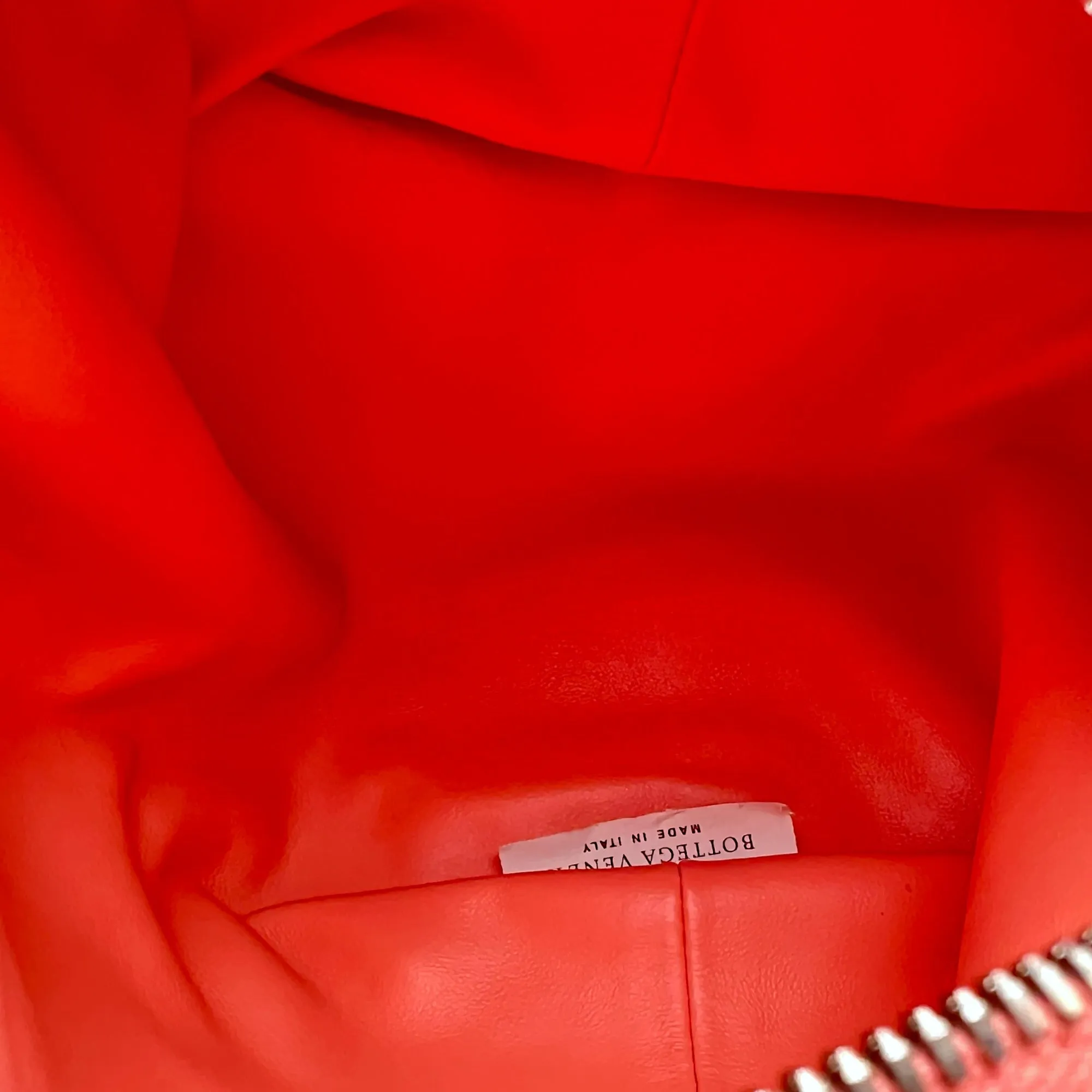 Double Knot Pink Shoulder Bag in Lambskin, Silver hardware