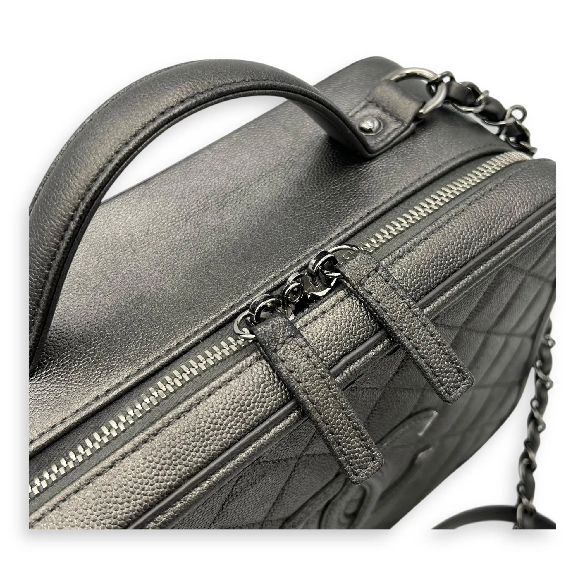 Filigree Vanity Bag Silver in Caviar Leather, Silver hardware
