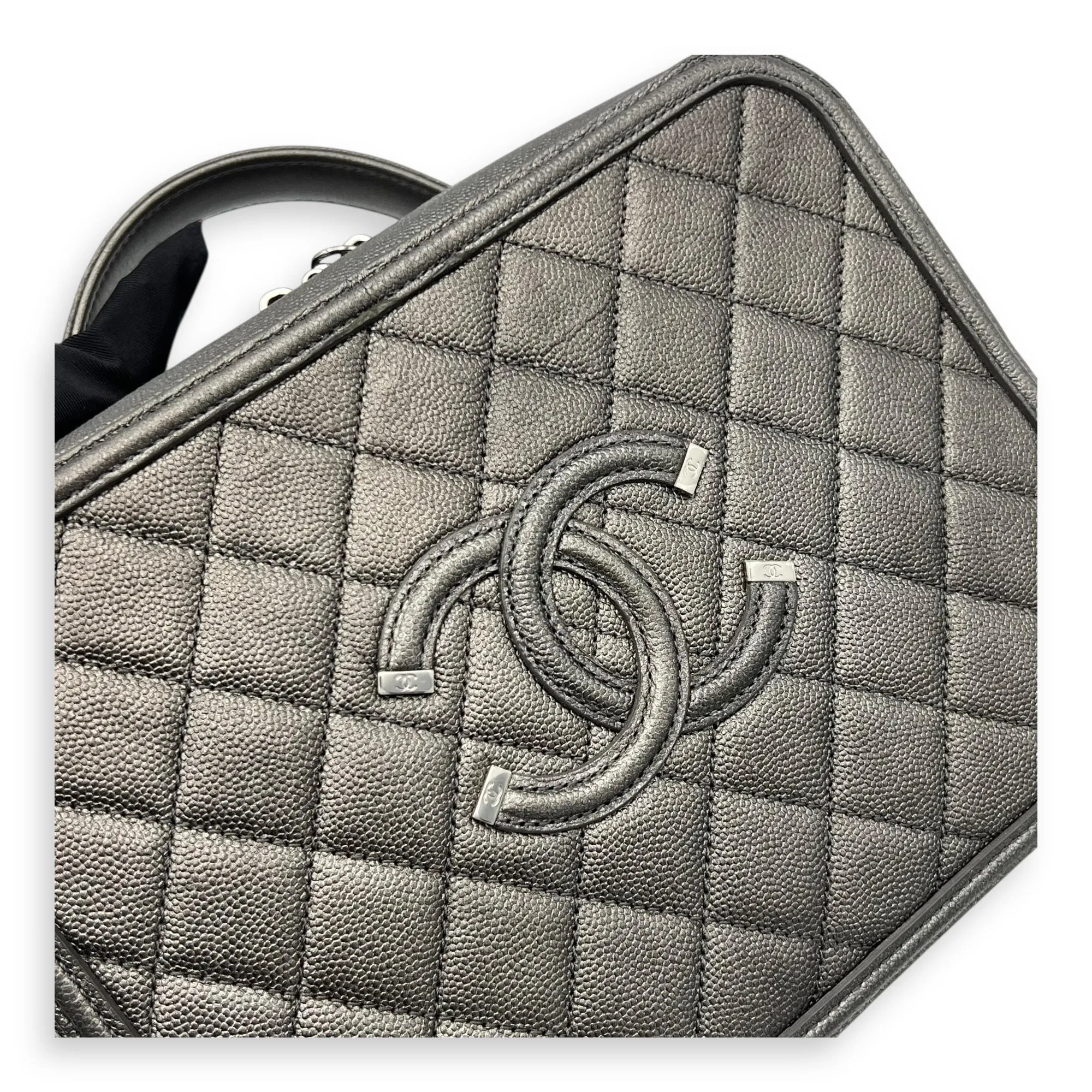 Filigree Vanity Bag Silver in Caviar Leather, Silver hardware