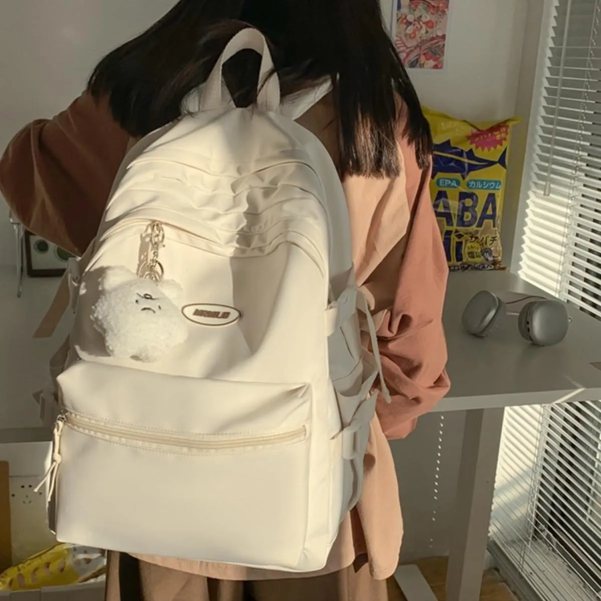 Kawaii Backpack with Cute Accessories Casual Aesthetic Daypack Simple Laptop Bag Waterproof Travel Rucksack for Women (white)