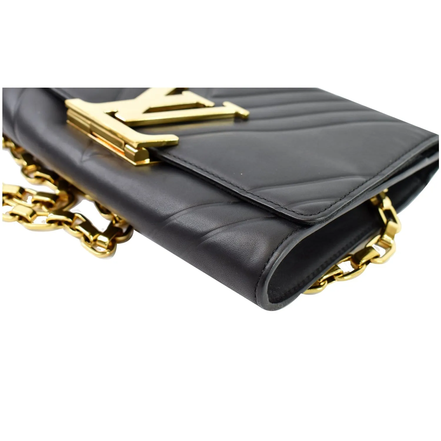 LOUIS VUITTON Airy V Louise GM Calfskin Pochette Chain Shoulder Bag Black