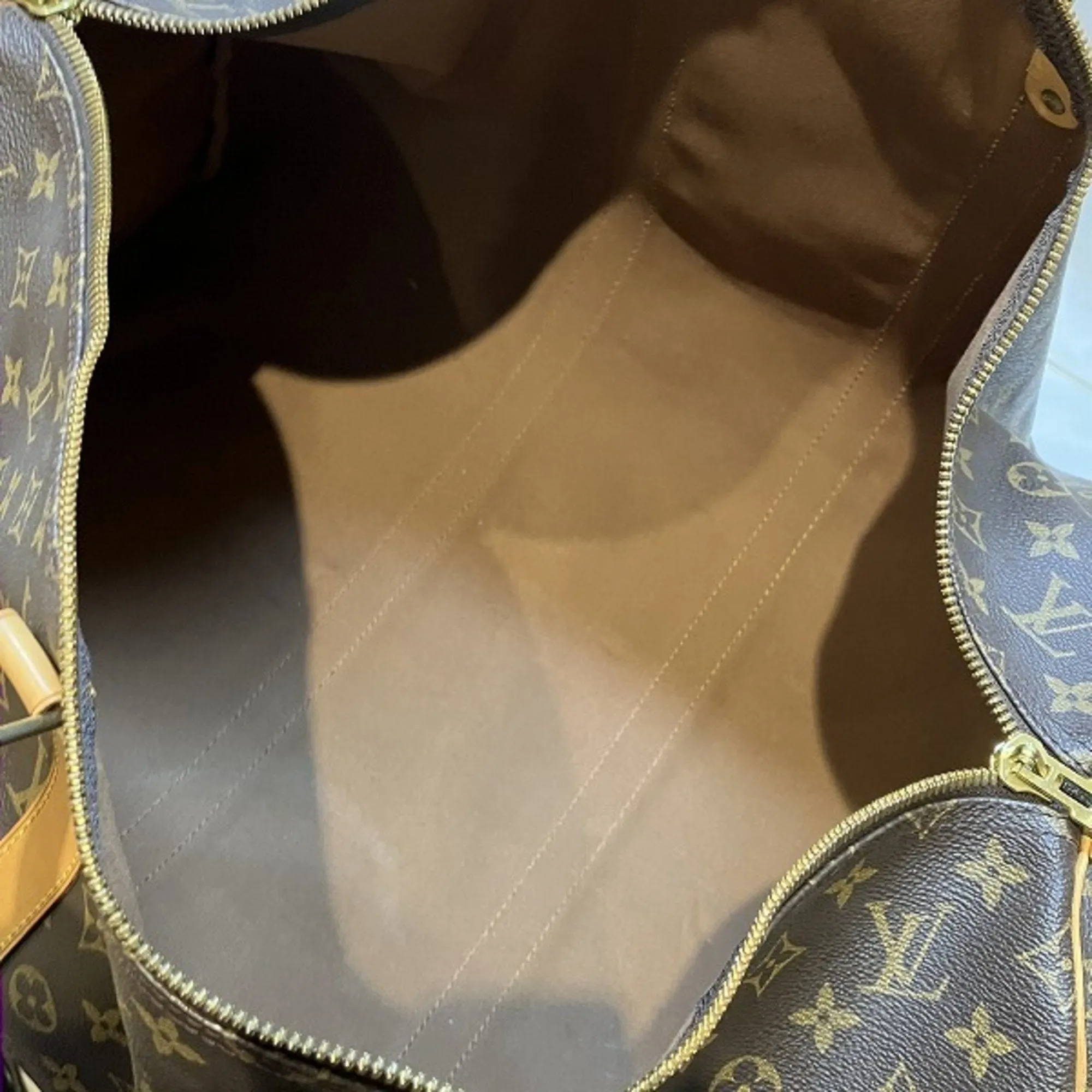 Louis Vuitton Keepall 55  Canvas Travel Bag ()