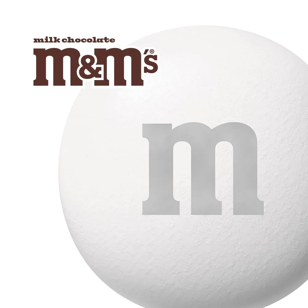 M&M’S WORLD Class of 2025 Milk Chocolate Candies - 2lbs of Bulk Candy With Grad-Themed Images In A Resealable Bag,For Graduation Parties,Graduation Party Favors,Class 2025 Decorations,and More