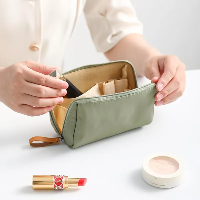 Mini Makeup/Sanitary organizer bags. (Blue)