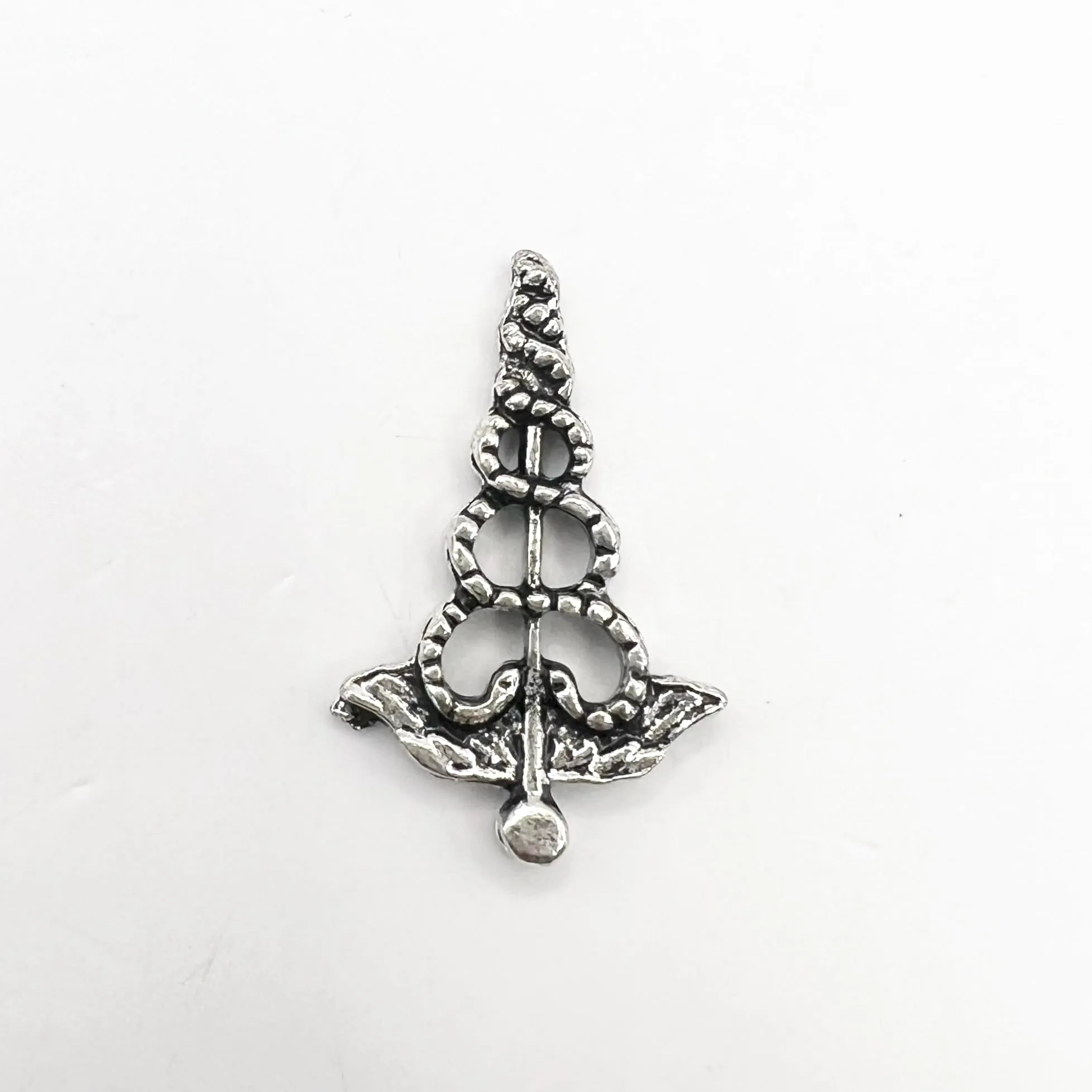 Queen - Nail Charms 10pc - #409 Silver Swirly Swords