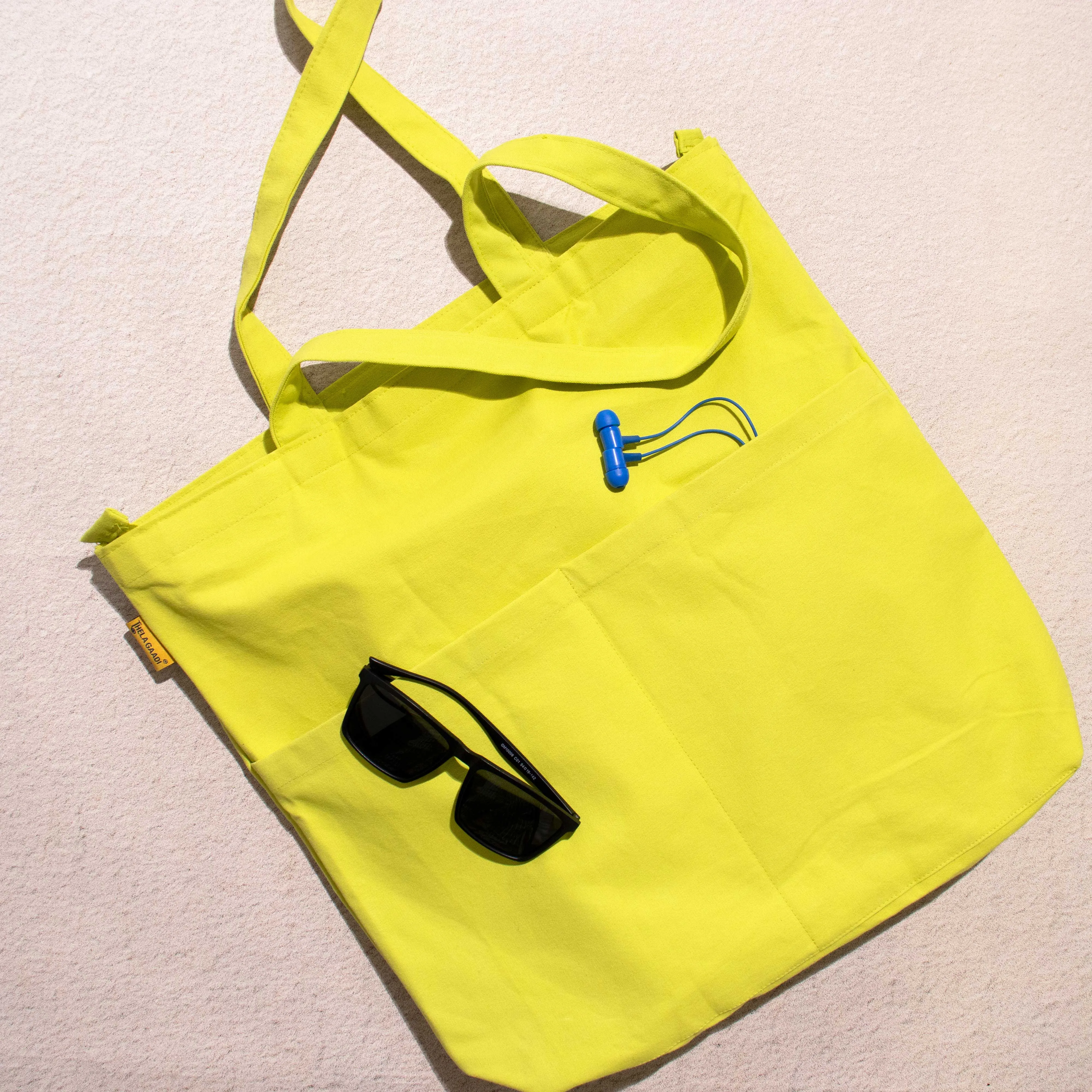 Shinchan: No Noise Zipper Tote Bag