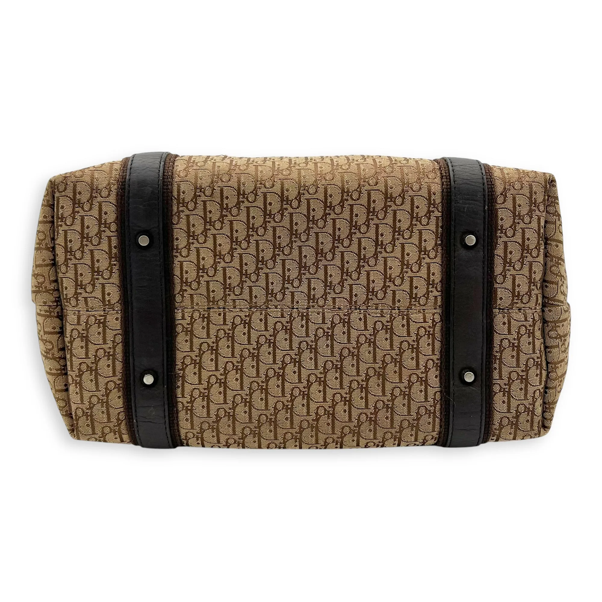 Street Chic Hobo Brown Shoulder Bag in Jacquard, Silver hardware