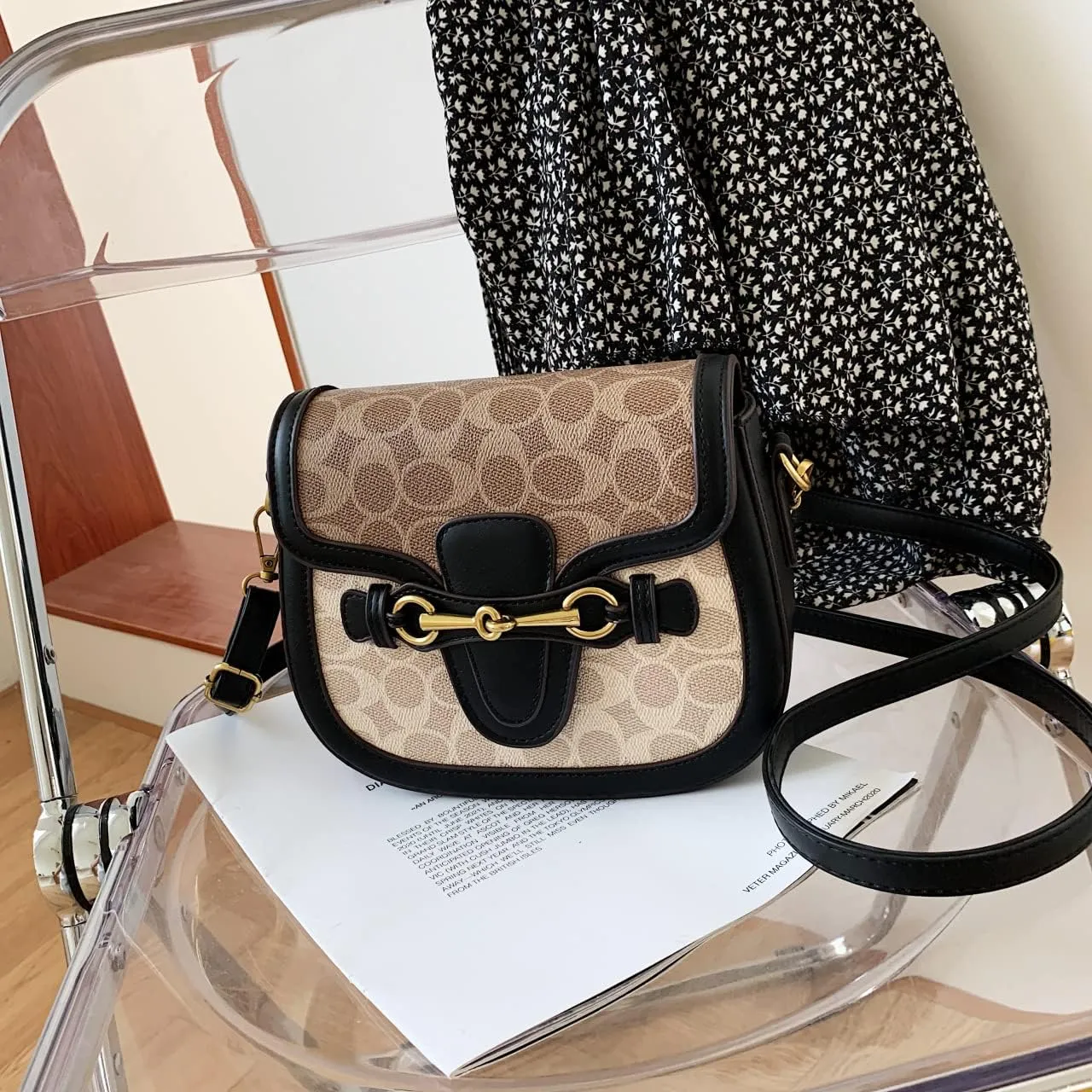 Women Small Crossbody Bags Women Golden Buckle Leather Purse Handbag Fashion Design